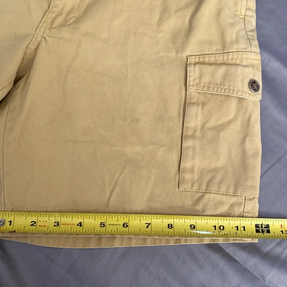 Men’s ,King Ranch brand cargo shorts, KR buttons detailing, soft & comfy